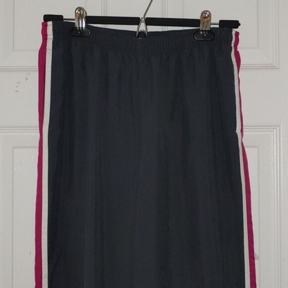 Nike Gray workout pants Sz L (12-14) - Picture 3 of 8